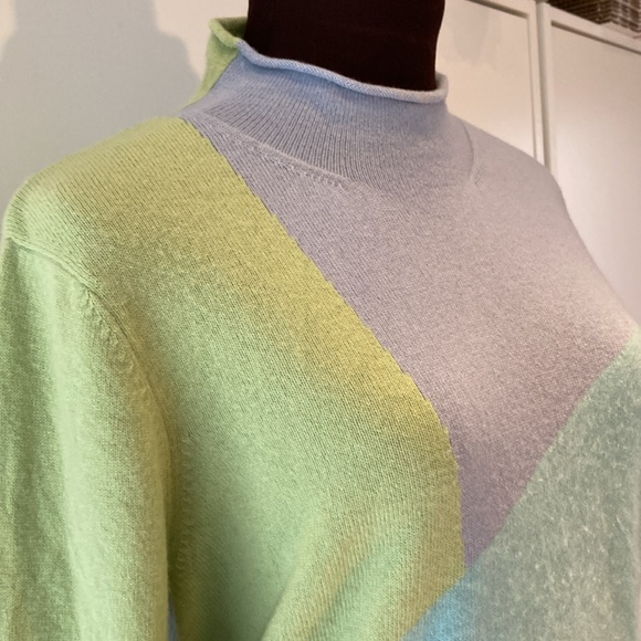 Talbots pure cashmere cowl neck colorblock sweater L - Picture 2 of 13